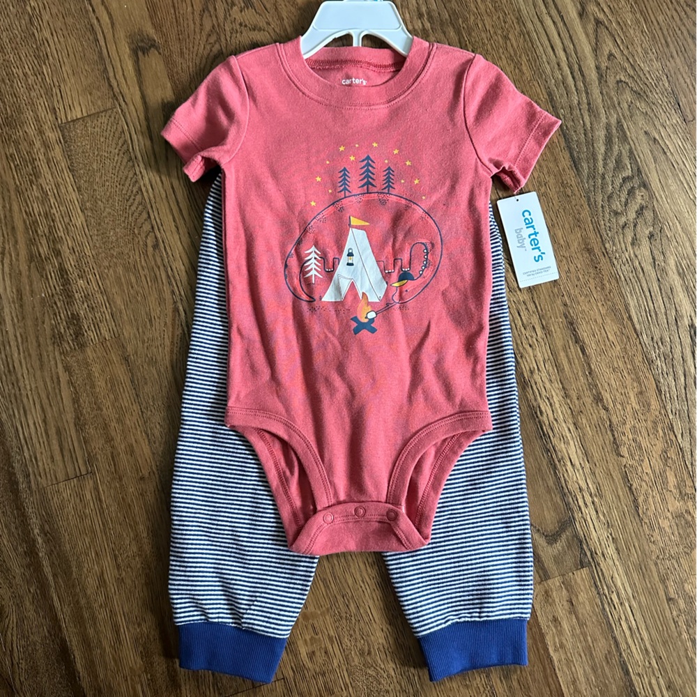 NWT Carter’s 2-piece set, camping themed